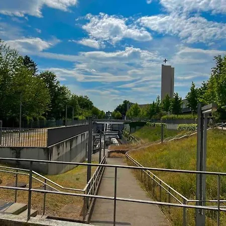 Flughafen Messe * Štutgart